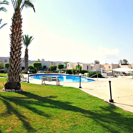 Apartment - Prime Tourist Location *